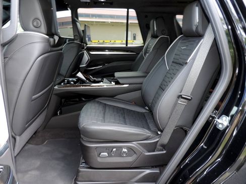 Certified 2026 Cadillac Escalade Platinum Sport image 20