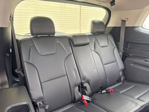 Used 2022 Kia Telluride EX w/ EX Premium Package FWD image 40