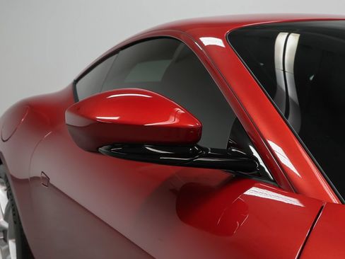 Certified 2022 Ferrari Roma RWD image 9