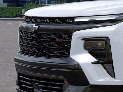 New 2026 Chevrolet Traverse RS w/ LPO, Floor Liner Package FWD image 13
