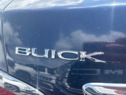 Used 2011 Buick LaCrosse CXL FWD image 22