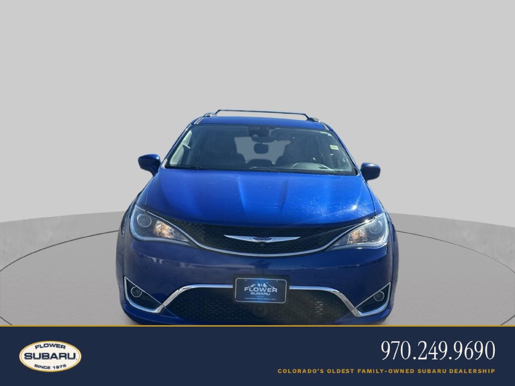 Used 2019 Chrysler Pacifica Touring-L w/ Advanced Safetytec Group FWD image 2