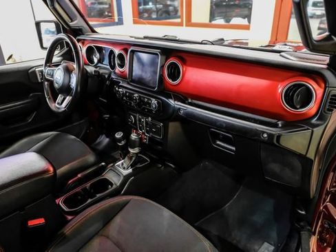 Used 2022 Jeep Gladiator Rubicon w/ Trailer Tow Package AWD/4WD image 12
