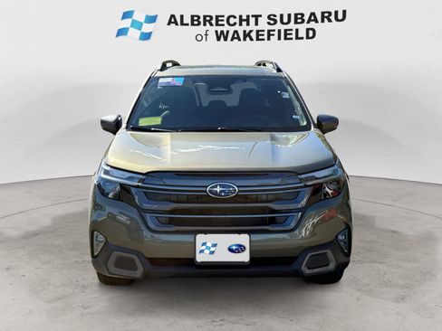New 2025 Subaru Forester Limited image 8