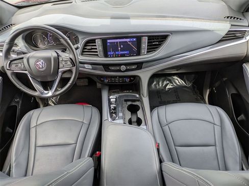 Used 2024 Buick Enclave Premium image 28