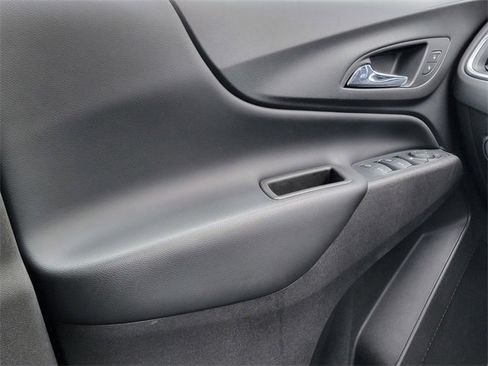 Used 2019 Chevrolet Equinox LT image 39