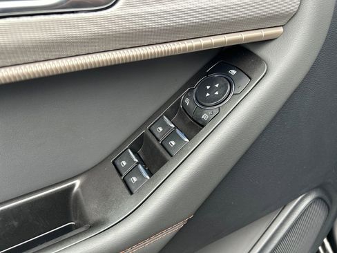 New 2026 Ford Explorer Active w/ Active Comfort Package image 16