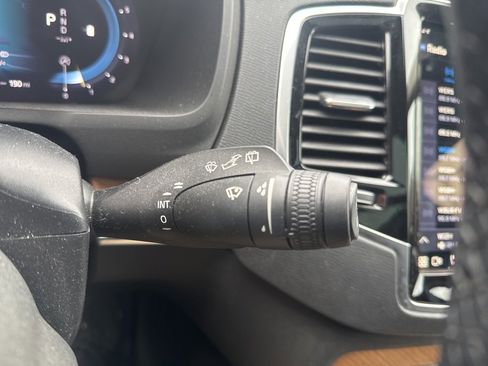 Used 2024 Volvo XC90 B6 Plus w/ Protection Package image 19