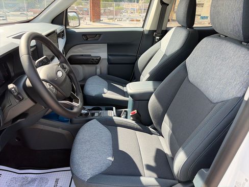 New 2026 Ford Maverick XLT w/ XLT Luxury Package FWD image 17