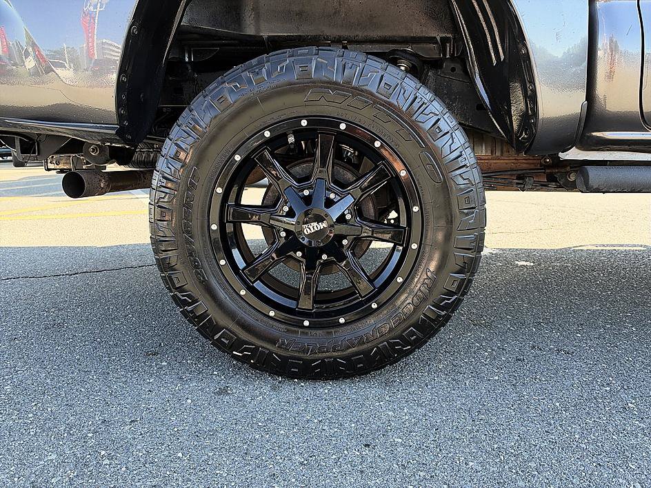 Used 2017 Toyota Tacoma 2WD Double Cab image 11