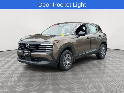 Used 2025 Nissan Kicks S w/ Interior Electronics Package AWD/4WD image 3
