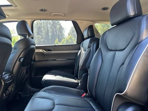Used 2023 Hyundai Palisade SEL w/ Premium Package AWD/4WD image 16