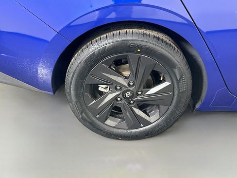 Used 2021 Hyundai Elantra SEL FWD image 33