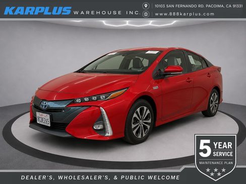 Used 2017 Toyota Prius Prime Advanced FWD image 1