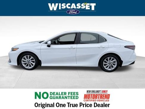 Used 2023 Toyota Camry LE w/ Convenience Package image 2