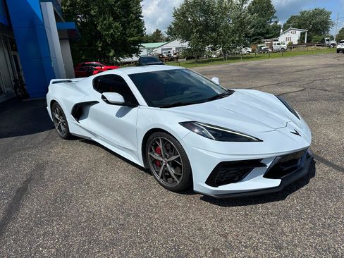 Used 2023 Chevrolet Corvette Stingray Coupe w/ Z51 Performance Package RWD image 3