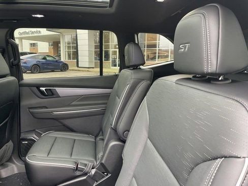 New 2026 Buick Enclave Sport Touring w/ Power Package AWD/4WD image 17