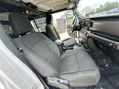 Used 2021 Jeep Wrangler Unlimited Sport AWD/4WD image 33