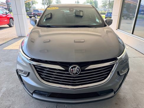 Used 2024 Buick Enclave Essence w/ Experience Buick Package FWD image 3
