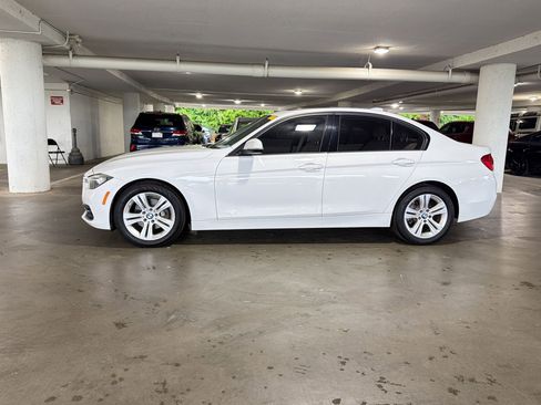 Used 2016 BMW 328i Sedan RWD image 2
