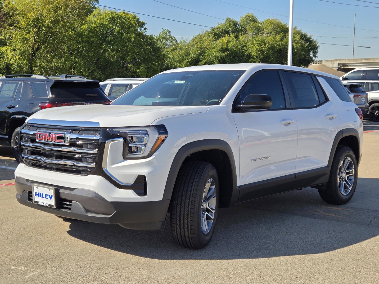 New 2027 GMC Terrain Elevation FWD image 2