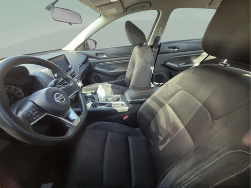 Used 2020 Nissan Altima 2.5 S FWD image 7