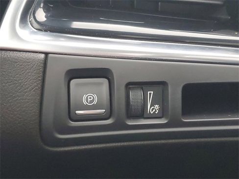 Certified 2023 Cadillac XT6 Luxury image 14