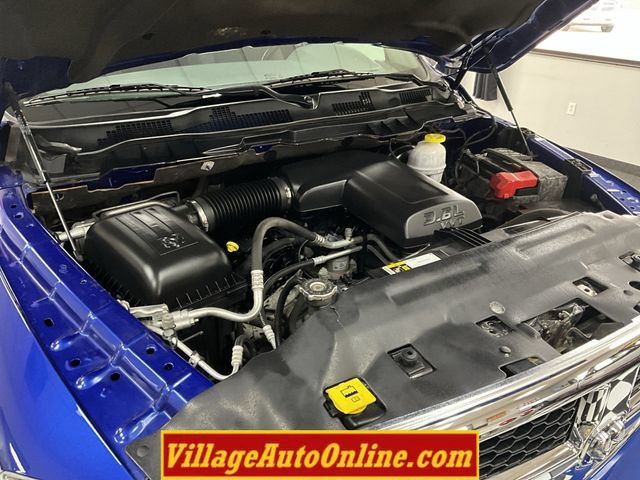 Used 2019 RAM 1500 Classic SLT w/ Luxury Group AWD/4WD image 41