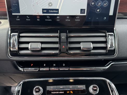 Used 2024 Lincoln Navigator L 4WD image 30