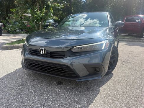 Used 2024 Honda Civic Sport image 3