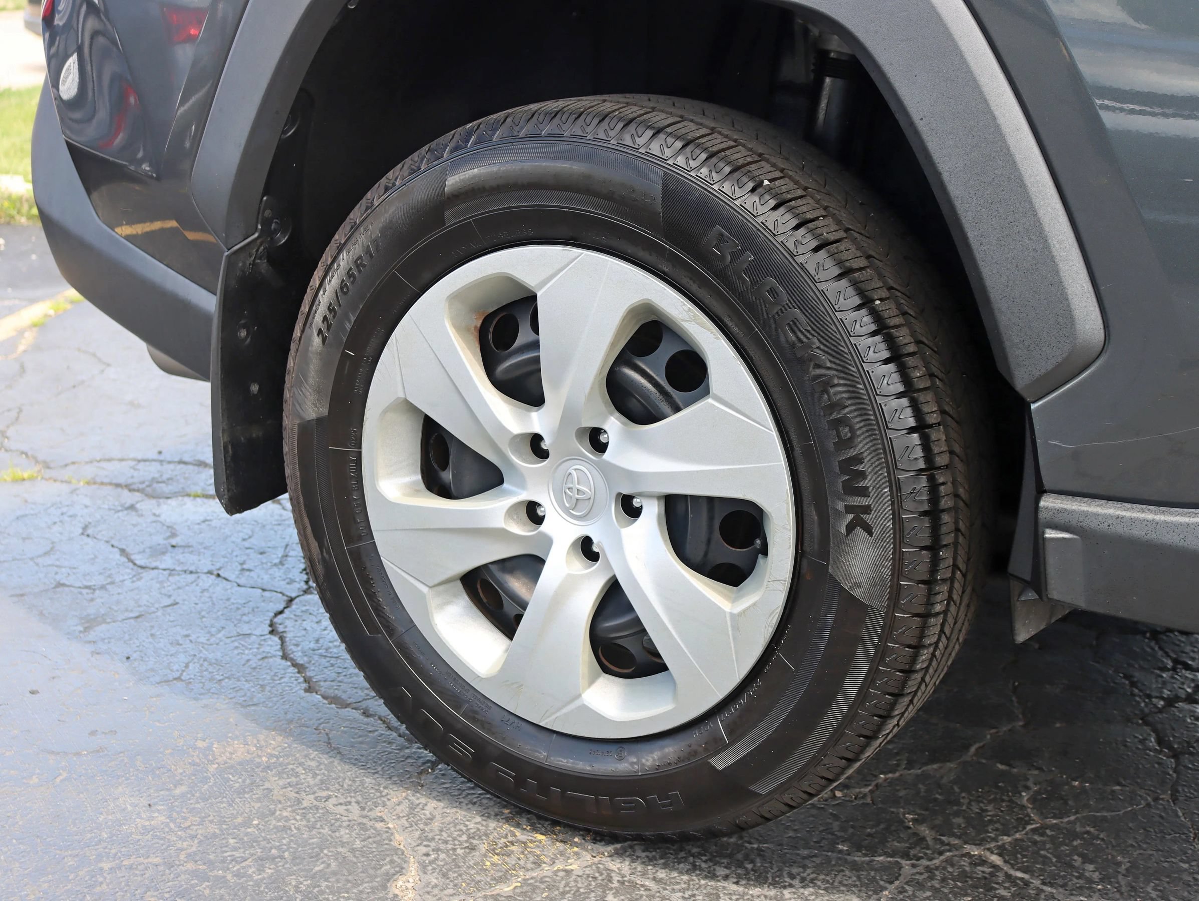 Used 2019 Toyota RAV4 LE w/ All Weather Liner Package AWD/4WD image 6