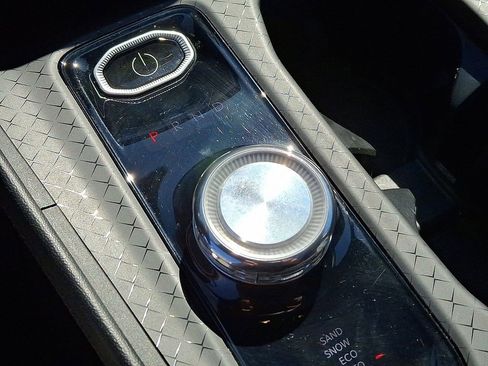 Used 2024 Jeep Wagoneer Launch Edition image 16