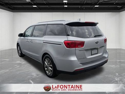 Used 2020 Kia Sedona EX FWD image 3