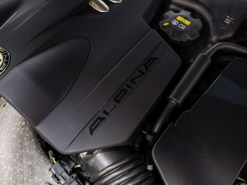 Used 2020 BMW ALPINA B7 xDrive w/ Luxury Rear Seating Package image 61