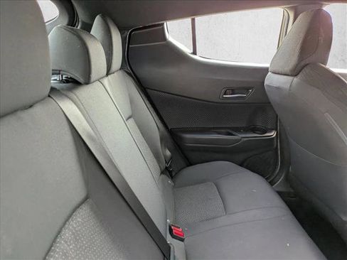 Used 2018 Toyota C-HR XLE image 18