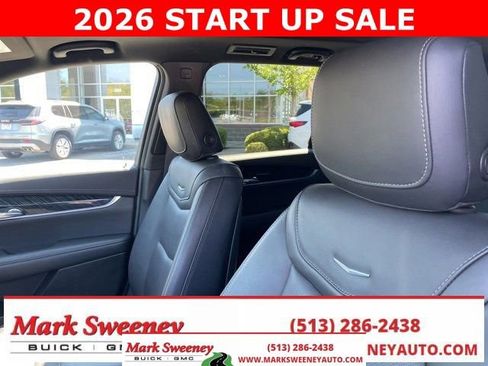 Used 2024 Cadillac XT6 Premium Luxury image 14