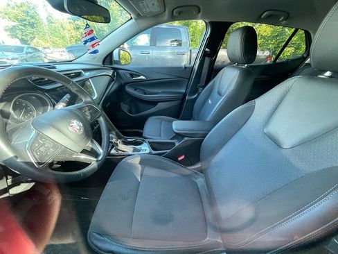 Used 2021 Buick Encore GX Preferred w/ Cold Weather Comfort Package AWD/4WD image 11