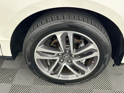 Used 2018 Acura MDX FWD w/ Advance Package image 11