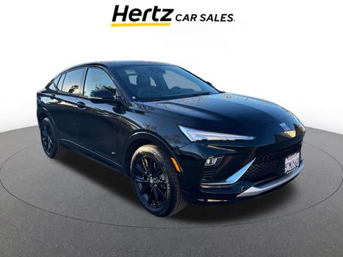 Used 2025 Buick Envista Sport Touring image 1