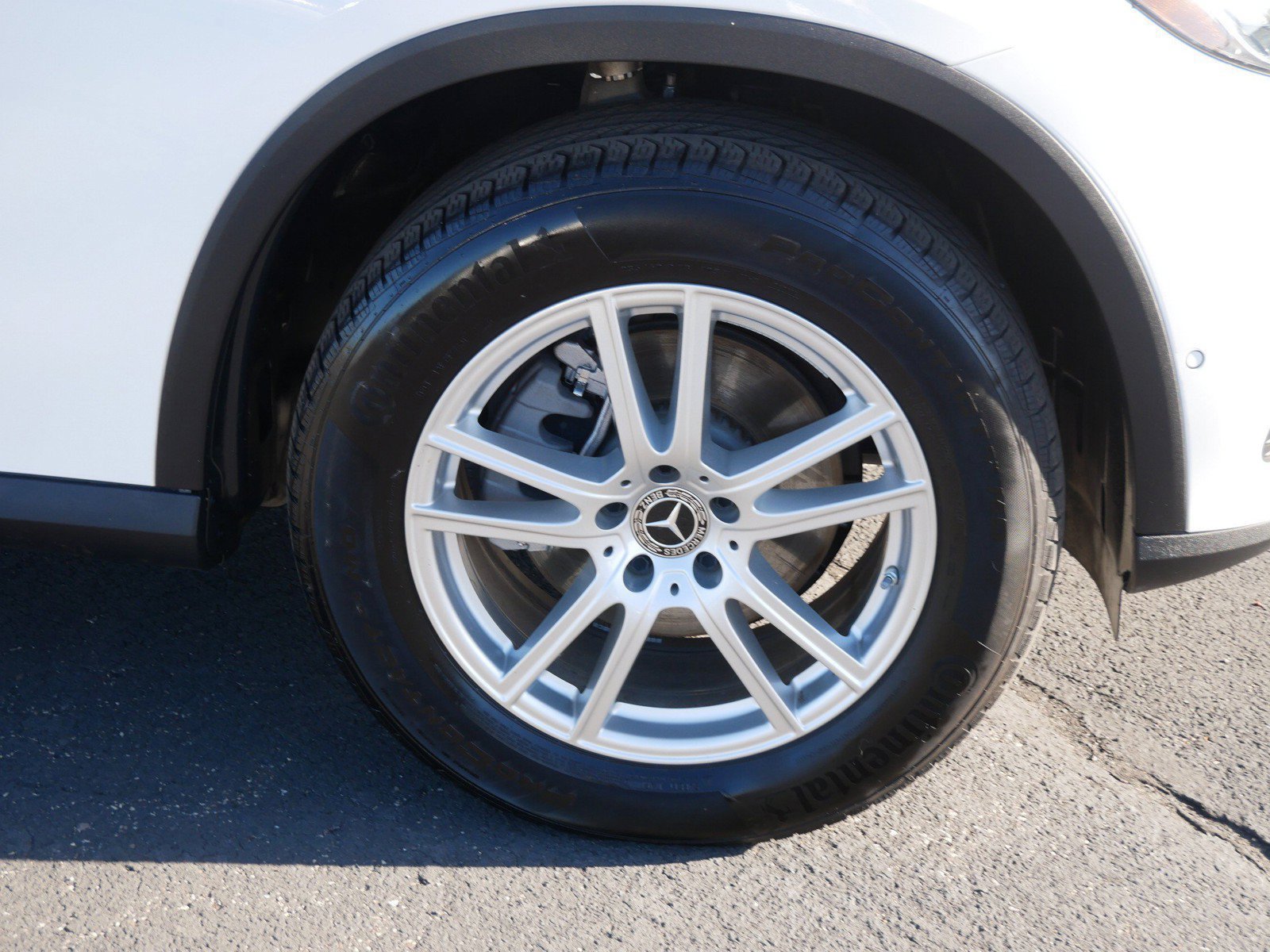 Used 2025 Mercedes-Benz GLC 300 4MATIC image 8