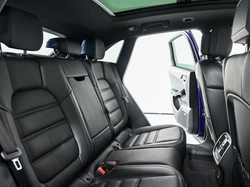 New 2026 Porsche Macan AWD/4WD image 23