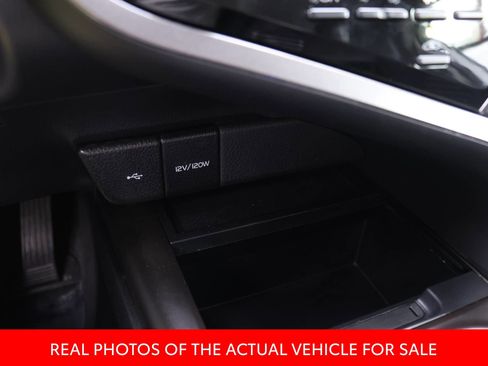 Certified 2024 Toyota Camry SE FWD image 9