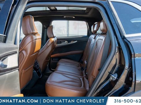 Used 2023 Lincoln Nautilus Reserve AWD/4WD image 24