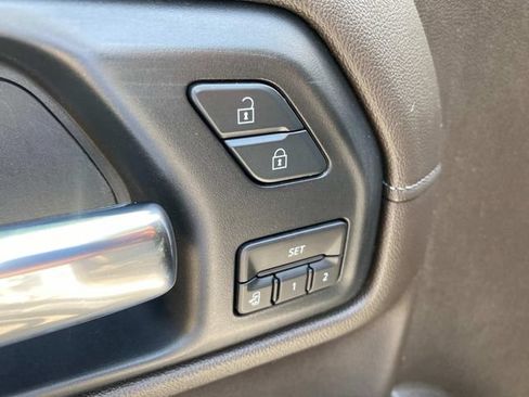 Used 2020 Chevrolet Silverado 1500 LTZ w/ LTZ Premium Package AWD/4WD image 14