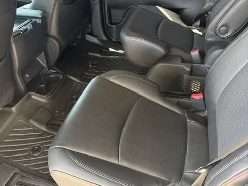 Used 2024 Toyota Sienna XSE w/ XSE Plus Package FWD image 4