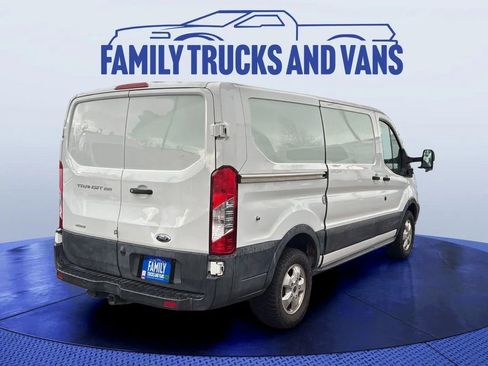 Used 2019 Ford Transit 250 130 Low Roof image 5