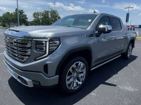 Used 2024 GMC Sierra 1500 Denali w/ Denali Reserve Package AWD/4WD image 4