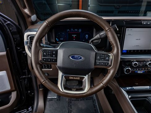 Used 2025 Ford F250 King Ranch w/ Tremor Off-Road Package image 18