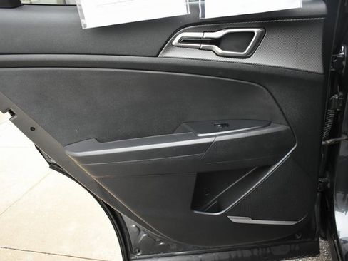 Used 2023 Kia Sportage LX image 30