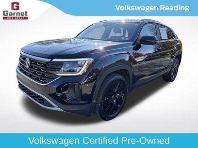 Certified 2025 Volkswagen Atlas Cross Sport SE w/ Panoramic Sunroof Package